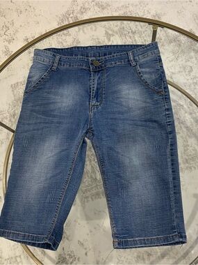 DSW Blue Denim Cropped Jeans